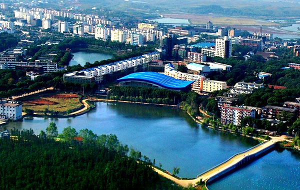 江西红土地的绿色奇迹之旅